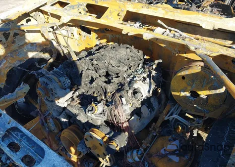 2015 GMC Yukon Denali z USA, uszkodzony, nr VIN 1GKS2CKJ0FR567179